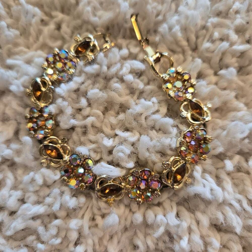 Vintage Floral Rhinestone Link Bracelt Gold Tone - Picture 2 of 7